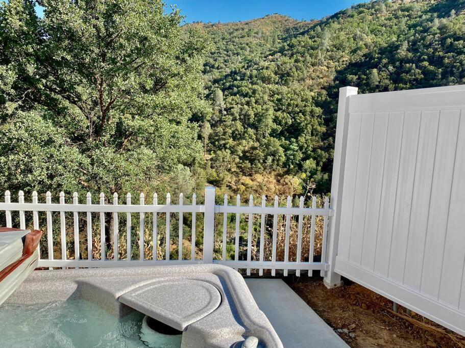 Eagle Nest River Views Hot Tub Games Sleeps 6 Ahwahnee Eksteriør billede